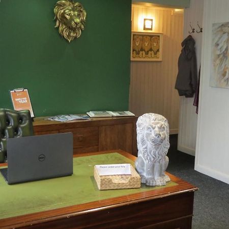 The Lion Waddesdon Hotel Kültér fotó