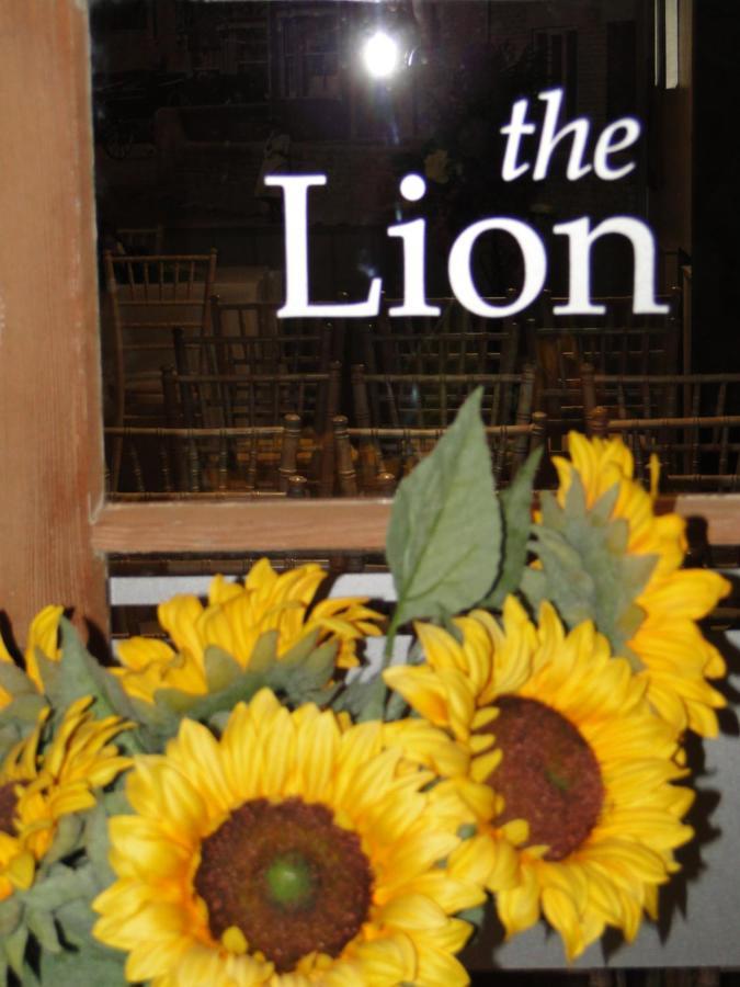 The Lion Waddesdon Hotel Kültér fotó